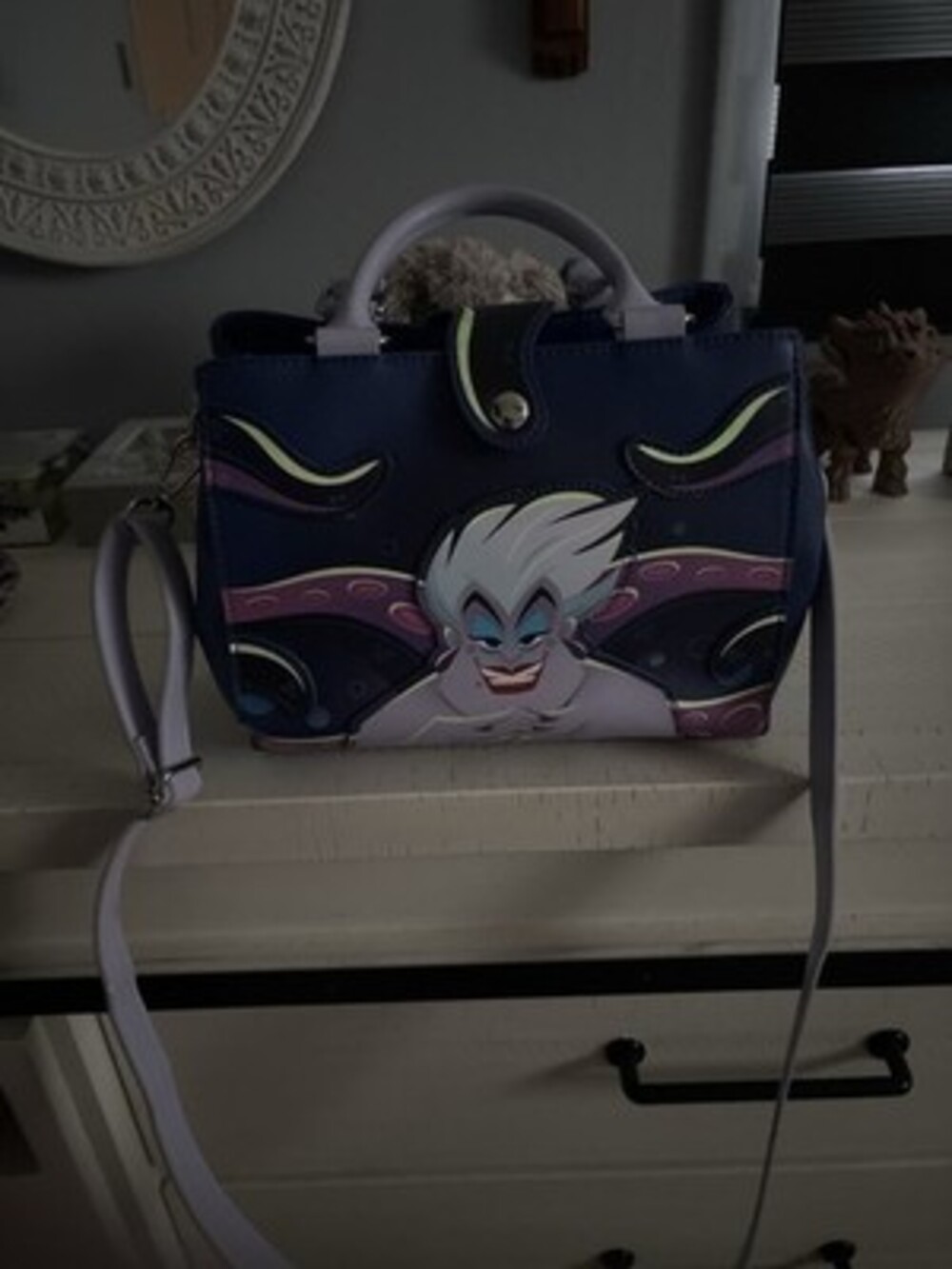 Disney Loungefly Ursula The little Mermaid Villains Crossbody Glow in the Dark - Picture 2 of 8